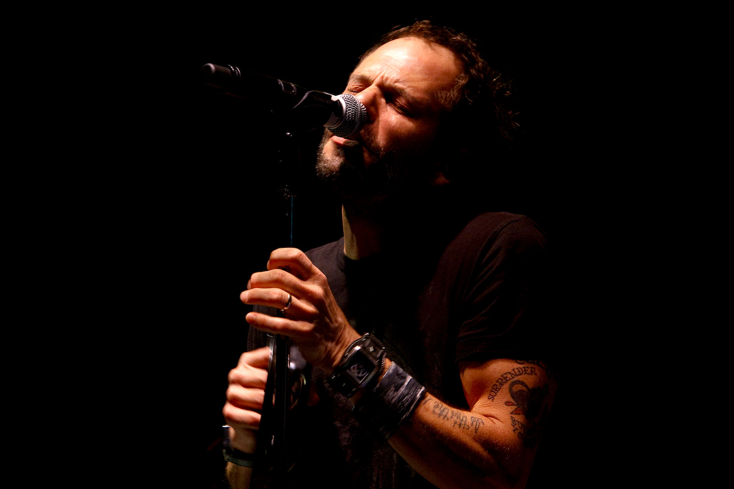 Gin Blossoms singer Robin Wilson